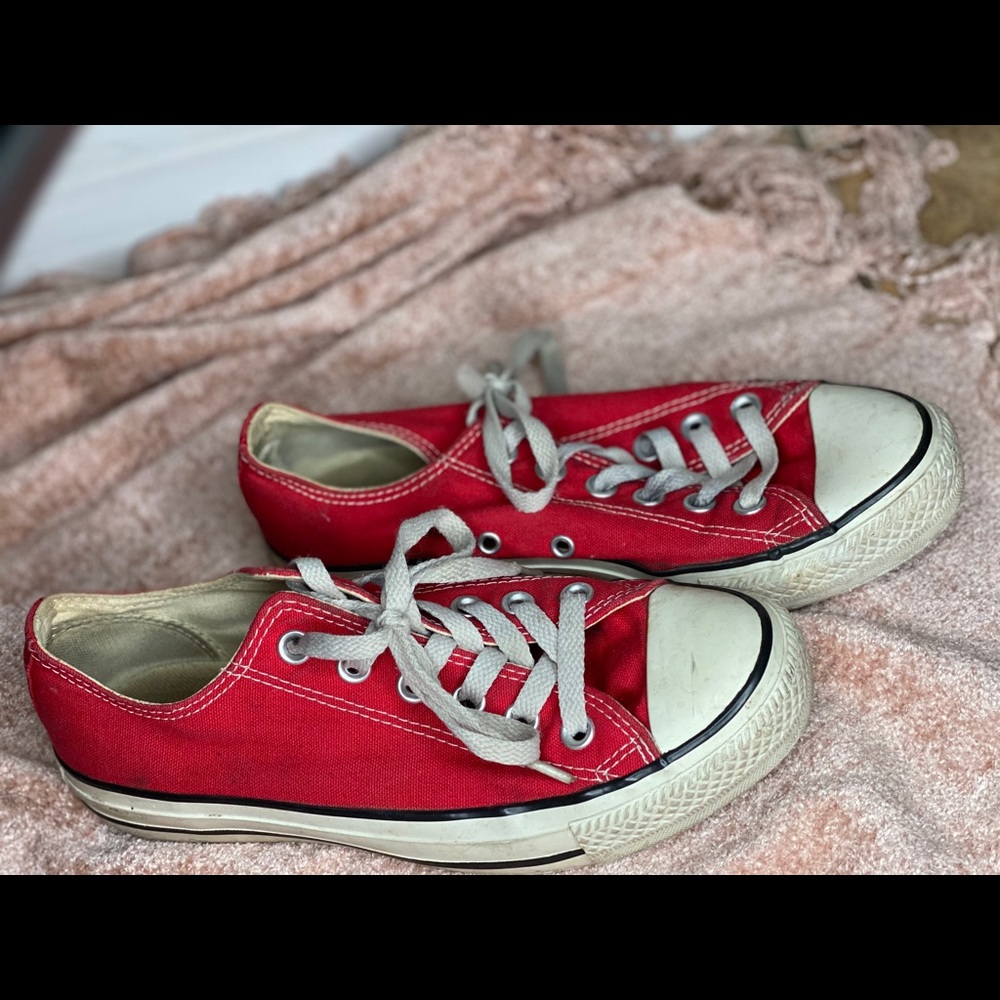 Red Converse
